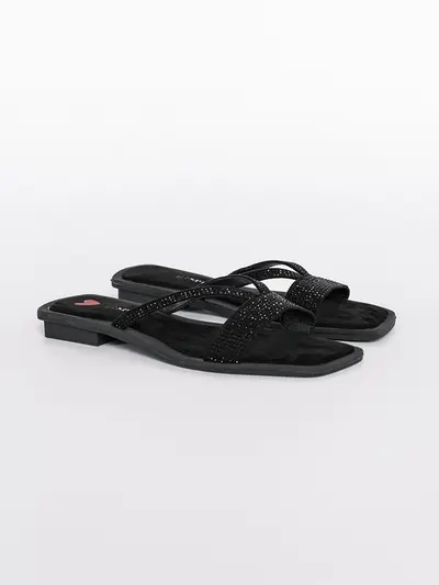 Пантолеты черного цвета на венском каблуке